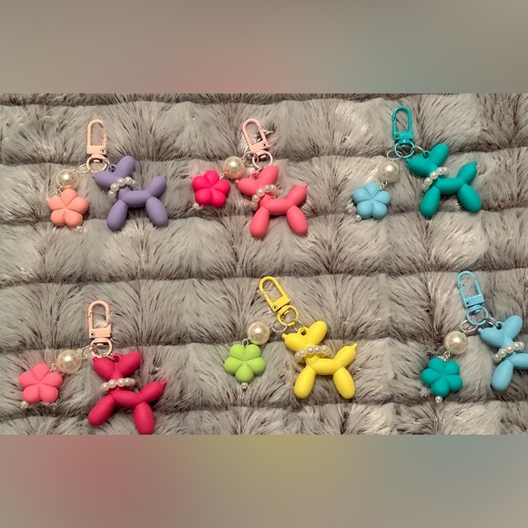 Flower Balloon Dog Acrylic Keychain - Picture 4 of 6
